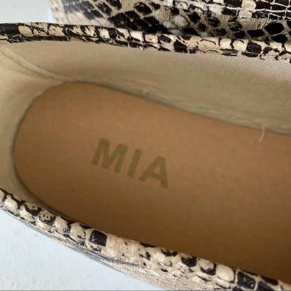 MIA slip on snake animal print flats loafers - Picture 2 of 9